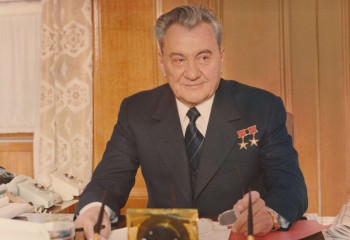 Бүгін - Дінмұхамед Қонаевтың туған күні