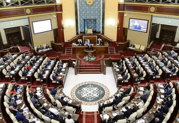 Закон об утрате статуса Елбасы принят Парламентом