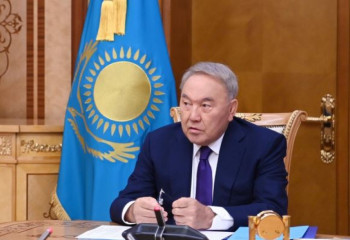 Парламент Елбасы мәртебесін жою туралы заңды қабылдады