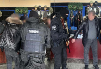 Крупный магазин незаконных боеприпасов обнаружили полицейские в Туркестане