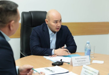Министр нацэкономики провел встречу с жителями области Ұлытау