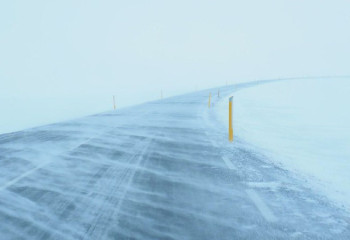 Из-за непогоды 800 авто сопроводили полицейские