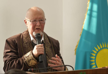 Алматыда Мұрат Әуезовтің 80 жылдық мерейтойы аталып өтті