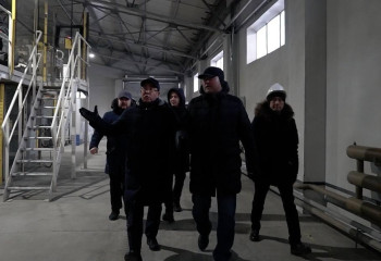 Абай облысының әкімі Семейдегі цемент зауытында болды