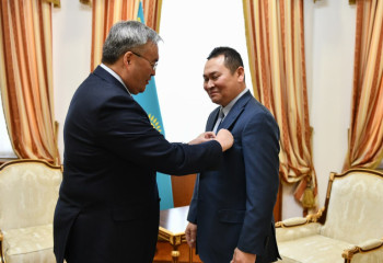 Kazakh FM meets  with Ambassador of Malaysia