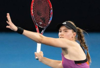 Елена Рыбакина провела победный матч на Australian Open-2023