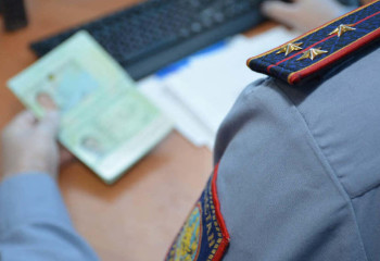 Тұрғын үйдің бесінші қабатына атпен шыққан қарағандылық жазаланады