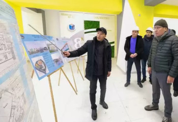 Аким Алматы посетил проблемные строительные объекты