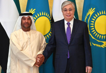 Президент шейх Сурур бен Мұхаммед Әл Нахаянмен кездесті