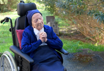 Әлемдегі ең қарт адам қайтыс болды