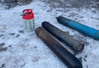 В Талдыкоргане пожарные предотвратили взрыв газовых баллонов