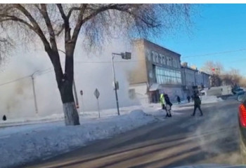 Порыв теплотрассы в Рудном: Пострадали десятки домов