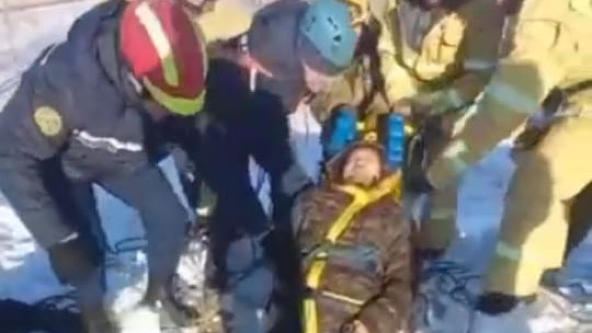 Спасатели вытащили мужчину из колодца в Астане