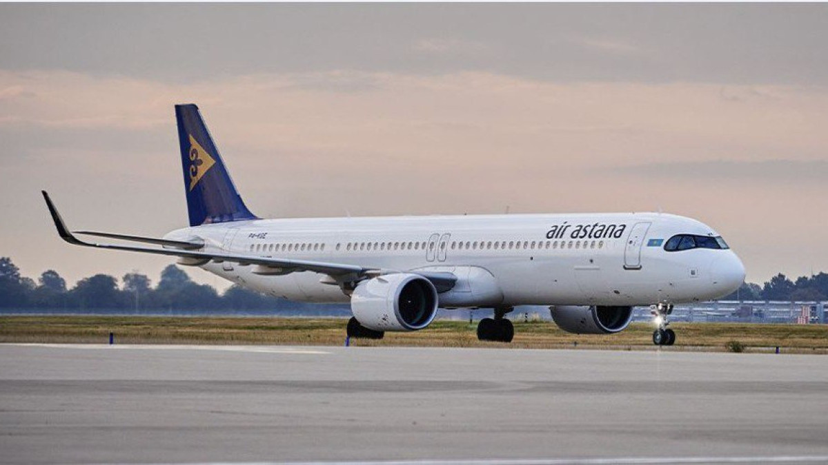  Air Astana 