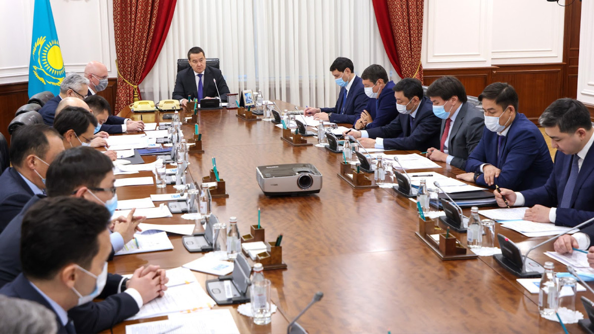 Kazakh PM hosts Economic Demonopolisation Commission meeting