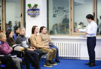 Активисты «Жастар Рухы» открыли бесплатные курсы казахского языка в регионах