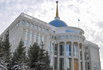 Мемлекет басшысы бірқатар сенатордың өкілеттігін тоқтатты