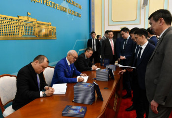 Қазақстан консулдық қызметінің хронологиясы туралы кітаптың тұсаукесері өтті