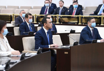 Мәулен Әшімбаев Сенат төрағасы болып сайланды