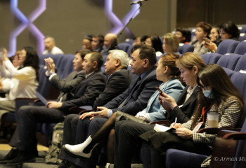 Газетке подкаст пен фоторепортаж жетіспейді – тәуелсіз журналист