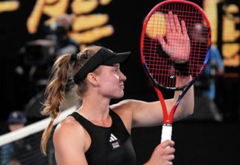 Rybakina beats Azarenka to reach Australian Open final