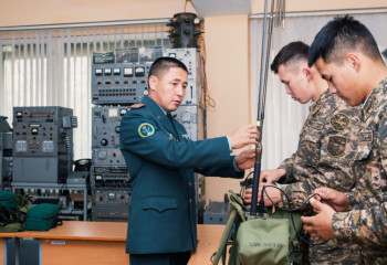 Мерзімді әскери қызметкерлерге білім беру саласында жеңілдіктер беріледі