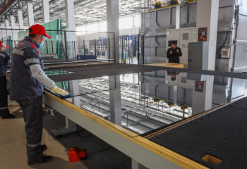 Шымкентте шыны конструкцияларын өңдеу және өндіру зауыты іске қосылды