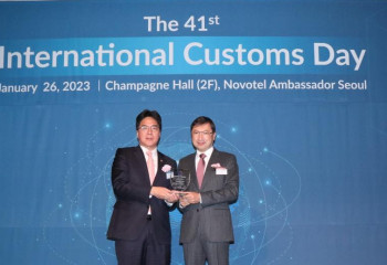 Embassy of Kazakhstan received award from Korea customs service