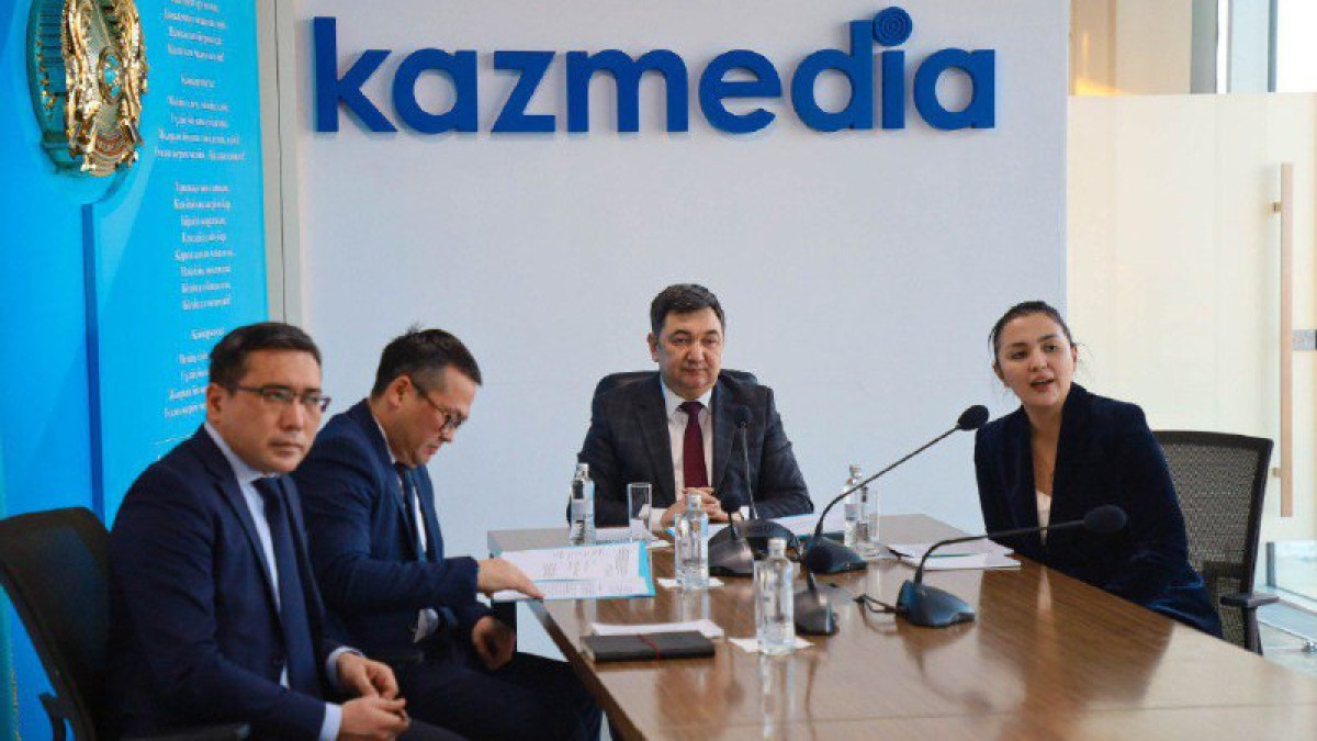  Minister of Information and Social Development 