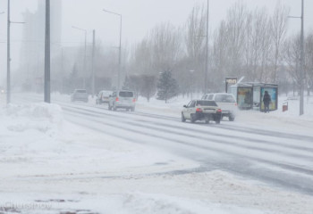 Штормовое предупреждение объявили синоптики в пяти регионах Казахстана
