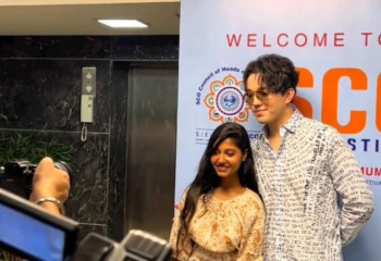 Димаш Құдайберген мен Митхун Чакраборти кинофестивальдің көркін қыздырды