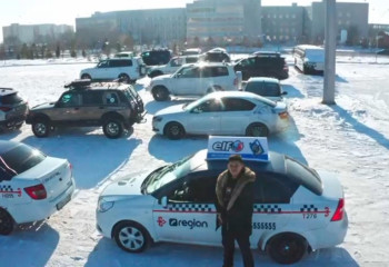 Флешмоб против наркотиков провели таксисты Астаны