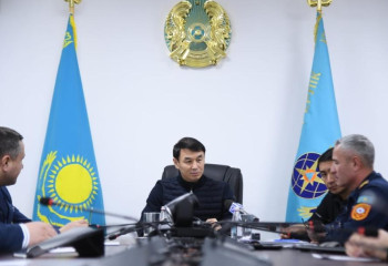 Түркістан облысының әкімі су тасқынына байланысты штаб отырысын өткізді