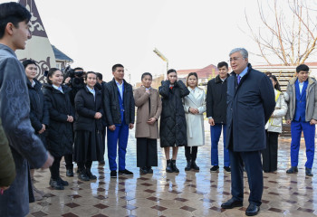 Касым-Жомарт Токаев встретился со студентами и преподавателями в Таразе