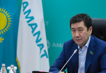 «AMANAT»-тың мәслихаттарға партиялық тізімдері 75%-ға жаңарды