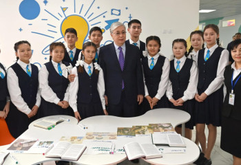 Встреча Президента с сельскими школьниками в Жамбылской области