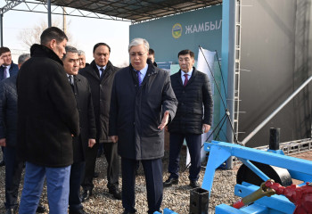Президент «Қостөбе-2019» ауыл шаруашылығы өндірістік кооперативіне барды