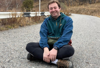 Мечта американца сбылась в Казахстане: история героя вирусного ролика с концерта NinetyOne