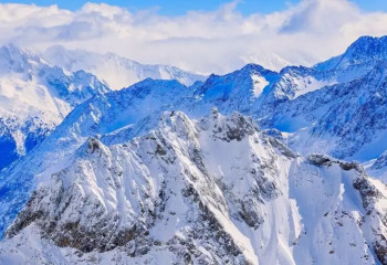 Альпідегі тау шаңғысы курорттарында көшкіннен 13 адам қаза тапты