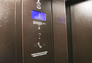 В городах Карагандинской области обновляют лифты