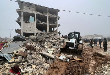 Землетрясение в Турции: погибли свыше 1,1 тысячи человек