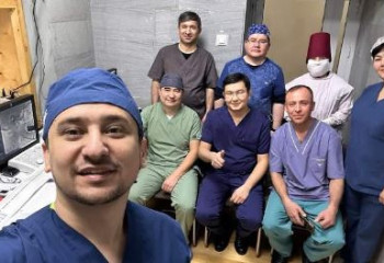 Қазақстандық нейрохирург Өзбекстанда күрделі ота жасады