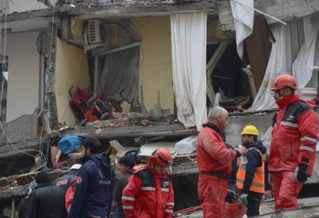 Новые толчки зафиксировали сейсмографы в Турции