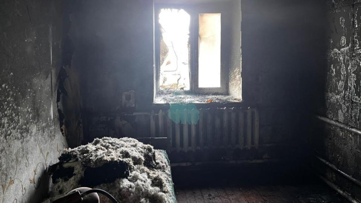 Газовый баллон взорвался в частном доме в поселке Актюбинской области