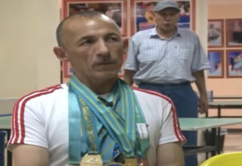 Участник паралимпийских игр из Туркестанской области собрал коллекцию винтажной аппаратуры