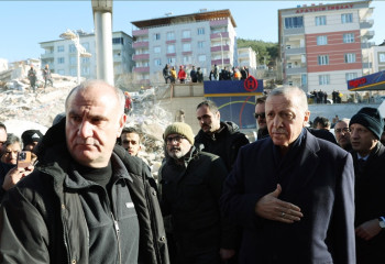 Түркиядағы жер сілкінісінен қаза болғандар саны 9 мыңнан асты