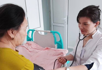 Алматинские врачи помогли пациентке с помощью генно-инженерной терапии