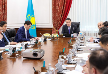 Смайылов Экономиканы демонополизациялау жөніндегі комиссияның отырысын өткізді