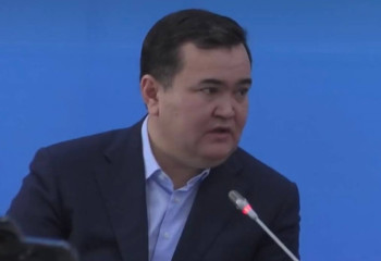 Аким Астаны высказался против точечной застройки