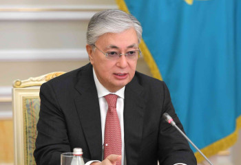 Глава государства указал на важность поддержки малого и среднего бизнеса